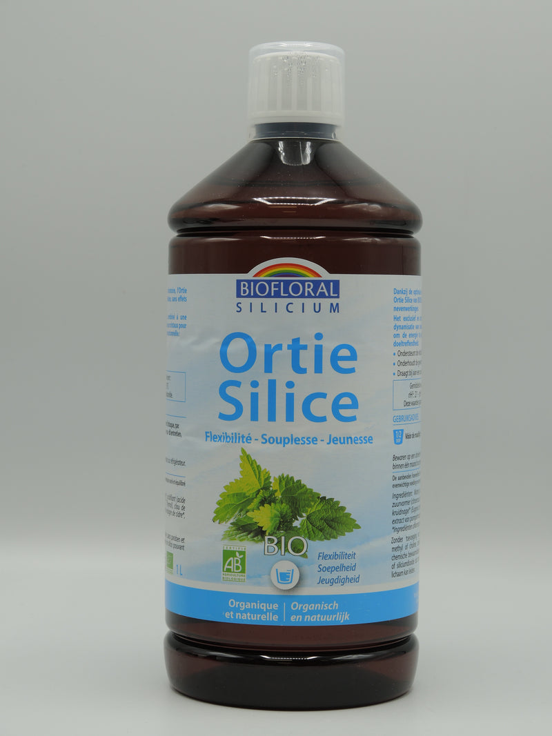 Une doudoune rembourrée à capuche super légère - Noir - Femme Une doudoune rembourrée à capuche super légère - Noir - Femme